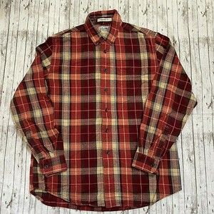 L.L. Bean Traditional Fit Mens Long Sleeve Plaid Shirt Size Medium REG Red